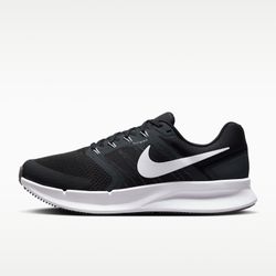 NIKE SWIFT 3 (black/white)  Size 8.5