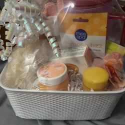 Bath And Body Gift Basket 