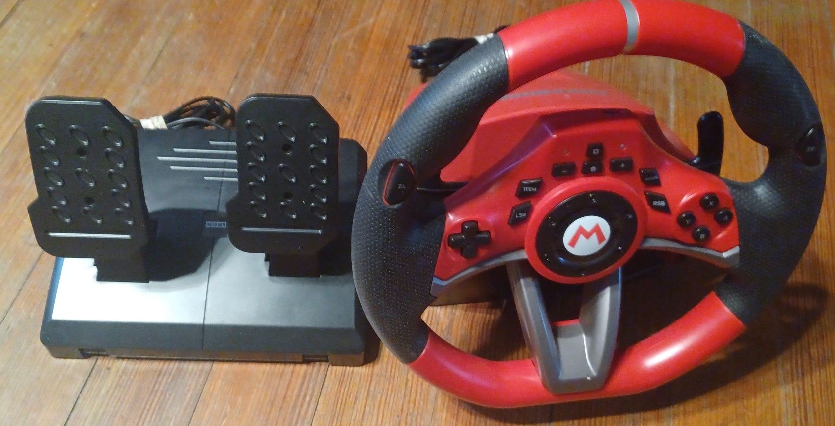 Nintendo Switch Super Mario Wheels And Pedals Hori PRO DELUXE Video Game Car Truck