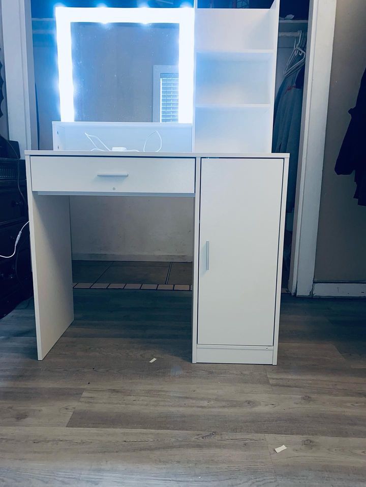 Makeup Vanity