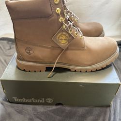 New In Box Timberland Boots Size 15