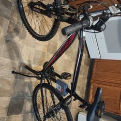 Sidewinder 26 Inch Mountain Bike With 21 Speed Cannondale Kids Truck Trail 20-in And B E L L It's An Excellent Condition Only Road Three Times