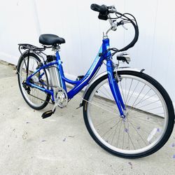 Beach cruiser Bike Come With Extra Battery