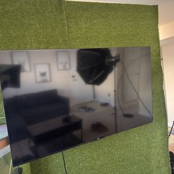 TCL 55’ TV w/ wall mount $220 OBO