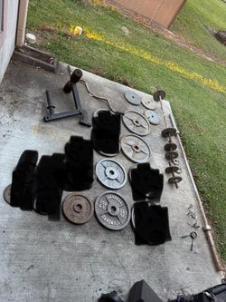 Weider Club 500 Weight and Bench Set with Dumbells and Curl Bar