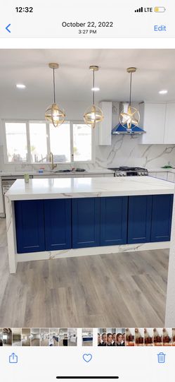 Kitchen Cabinets, Quartz Countertops