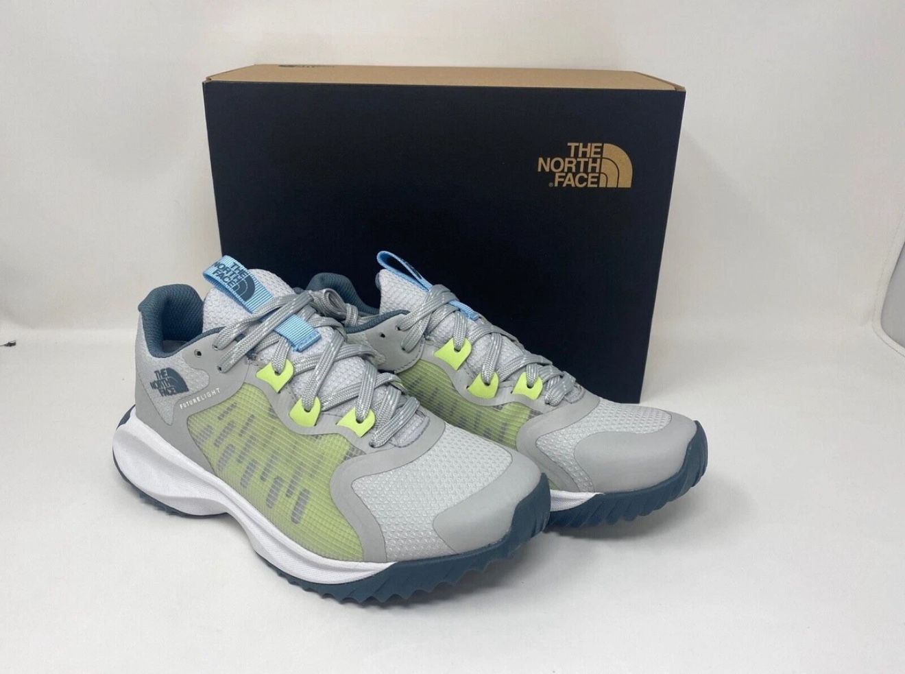 Women's sneakers size 5.5