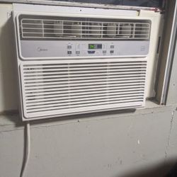 10,000 Btu Window Unit 