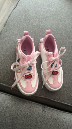 Hello kitty and friends tennis shoes