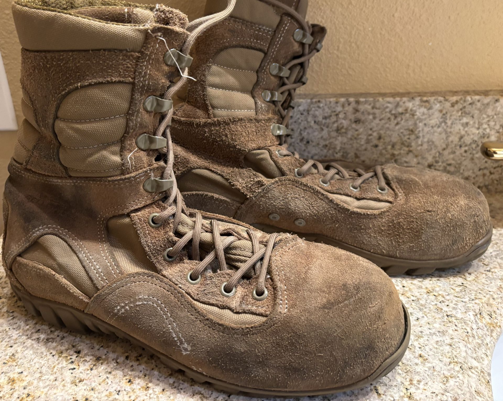 Military Surplus Belleville Steel Toe Combat Boots, Men’s Size 8.5