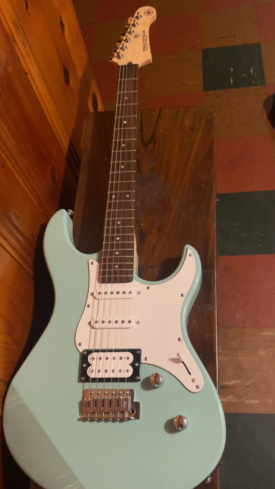 yamaha pacifica guitar