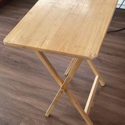 Foldable Tray Table