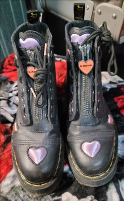 Dr Martens Platflorm Boots size 7