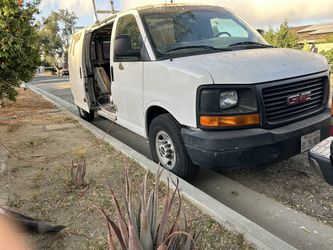2008 GMC Savana