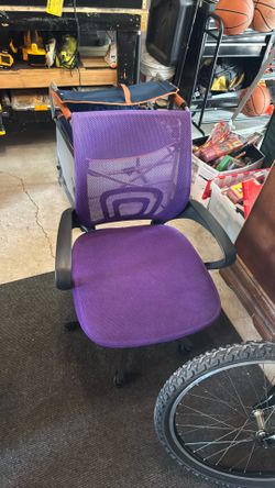 Yaheetech Office Desk Chair Computer Task Chair with Lumbar Support and Armrest