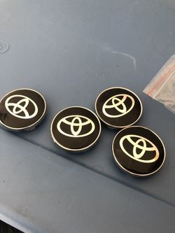 Toyota center caps