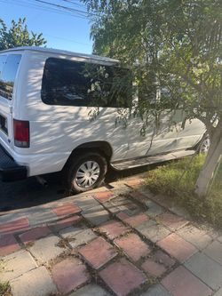 2007 Ford E250