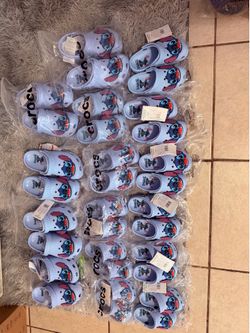 Crocs de stich todas las tallas disponibles