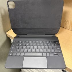 iPad 11 Pro Inch Magic Keyboard 