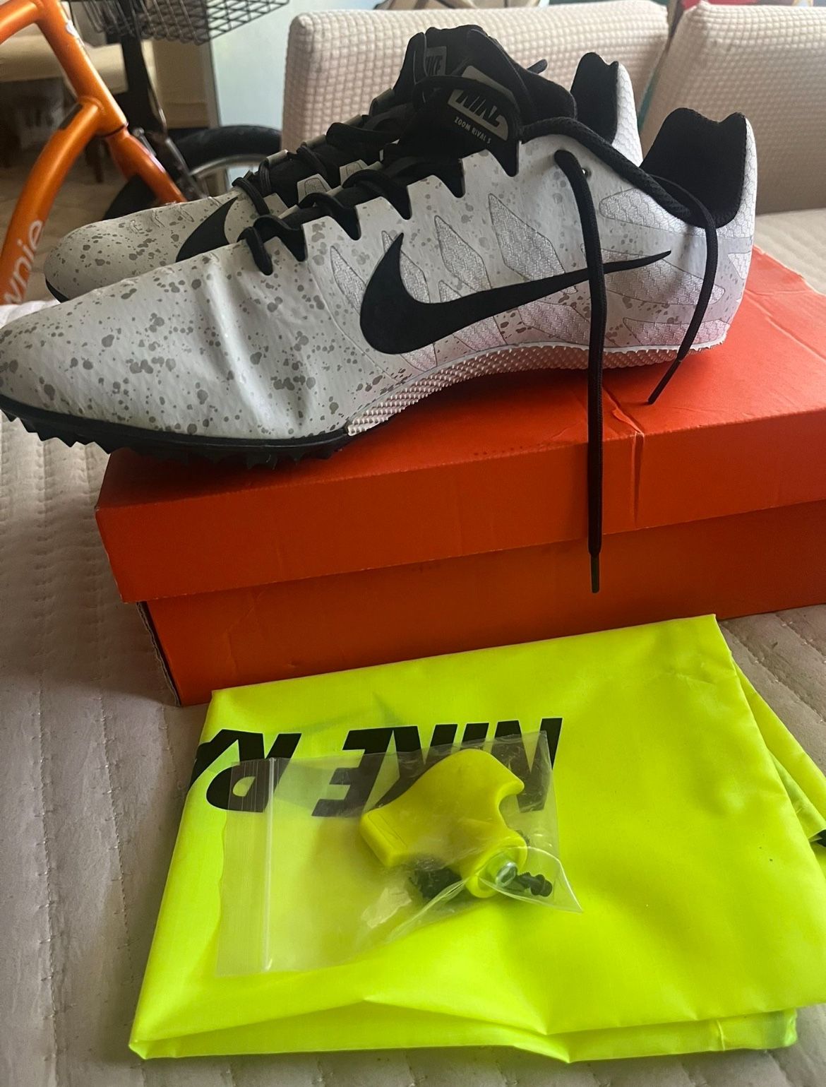 NIKE ZOOM RIVAL S9: Pure Platinum Speckled