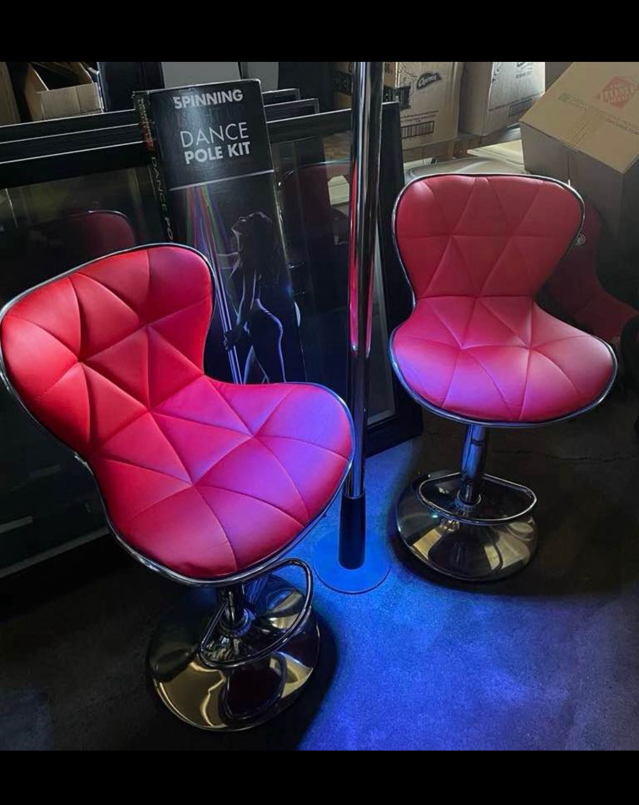 Stripper pole with 2 Leather chairs