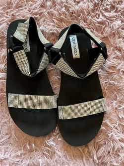 Steve Madden Sandals Nwt Sz 10 Fits Like A 9/9.5