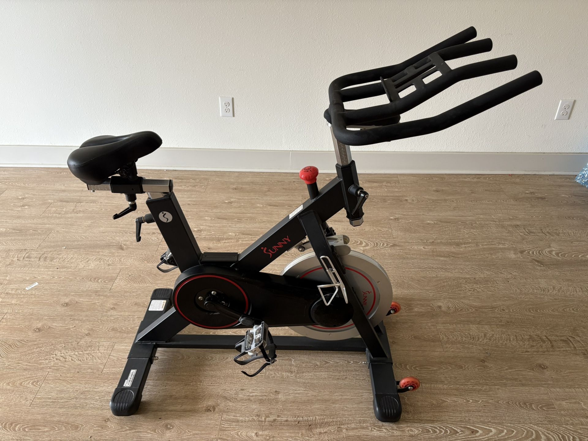 Exercise Bikes Sunny Brand Bike Sunny SF-B901 Exercise Bike Review