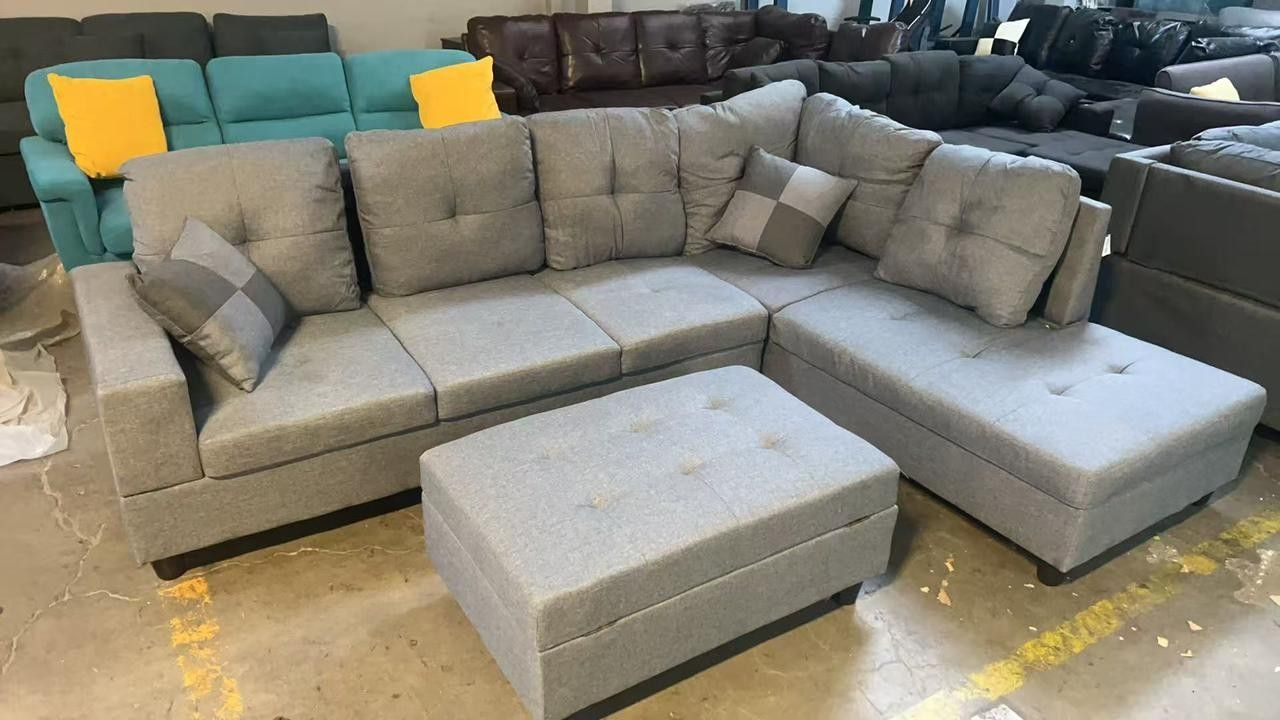 BRAND NEW SECTIONAL COUCH WITH OTTOMAN INCLUDED