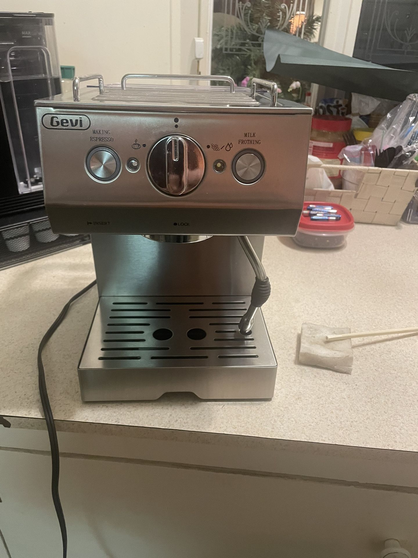 ***EXPRESSO MAKER WITH FROTHER ***