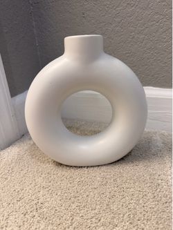Decorative vase