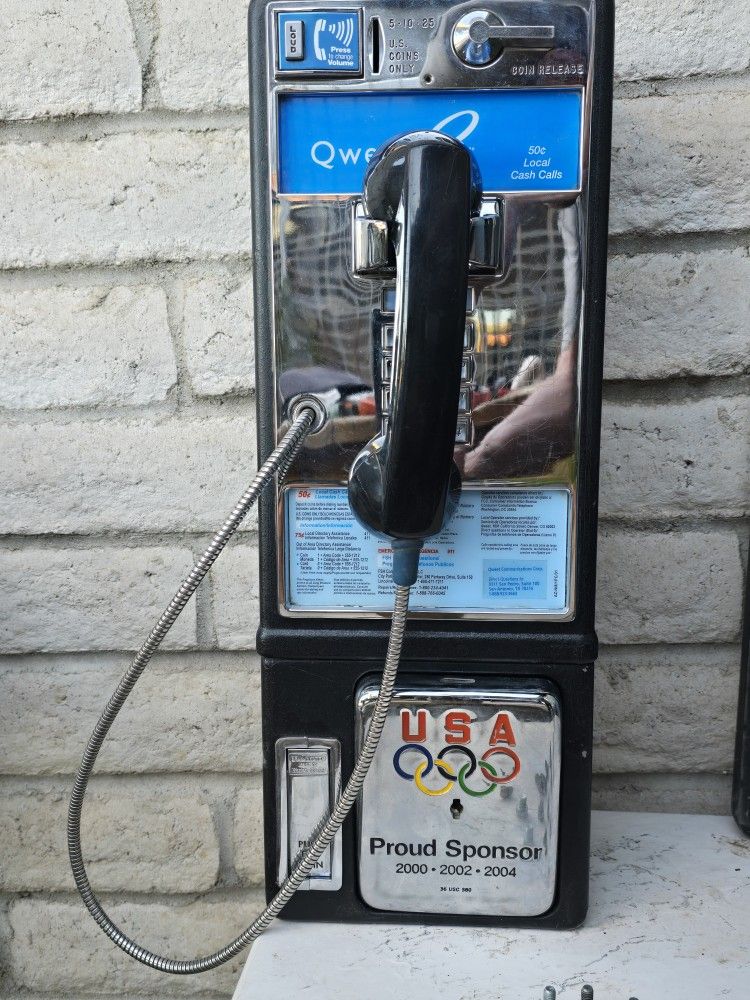 Payphone w/ Rare Olympic Change Cover Plate