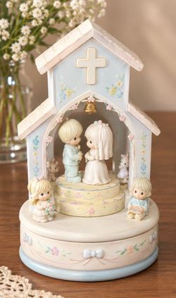 Precious Moments "I Give You My Love Forever True" Musical Wedding Figurine