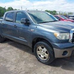 2010 TOYOTA TUNDRA 