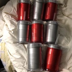 8 Plastic Cups- Approx 16oz Each