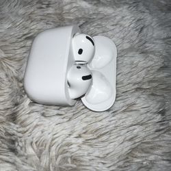 AirPods 4 Noise Canceling 