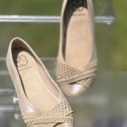  Girls Daisy Fuentes Flats Ballarina  Pewter Size 1