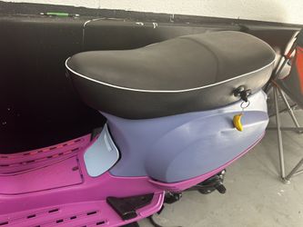 Vespa Seats Upholstery Fabrication 