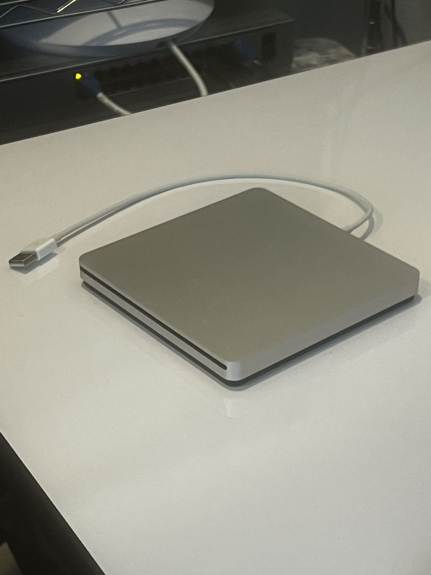 Apple USB SuperDrive (CD/DVD)