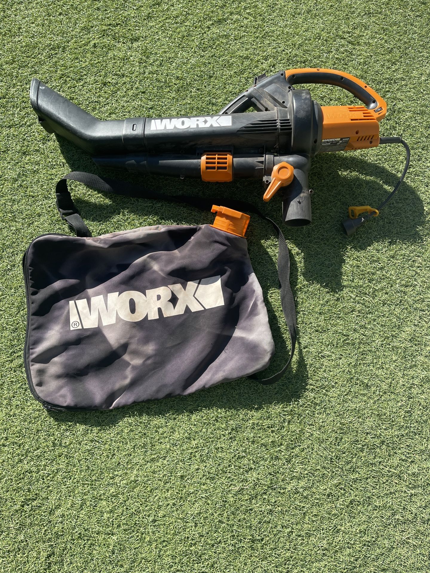 Worx Electric Leaf Blower with All Metal Mulching System