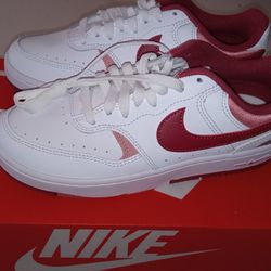 Brand New Pair Of Nike Shoes 