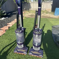 2 VACUUMS SHARK GOOD CONDITION WORKS PERFECT 