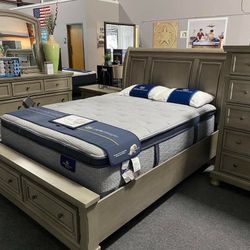 Lettner Light Gray Storage Platform Sleigh Bedroom Set (Queen and King Bed Frame