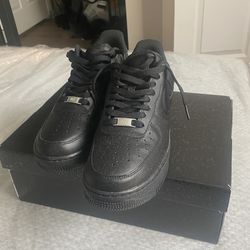 Black air Forces size 9.5