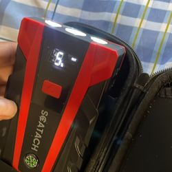 Car jumper and portable charger