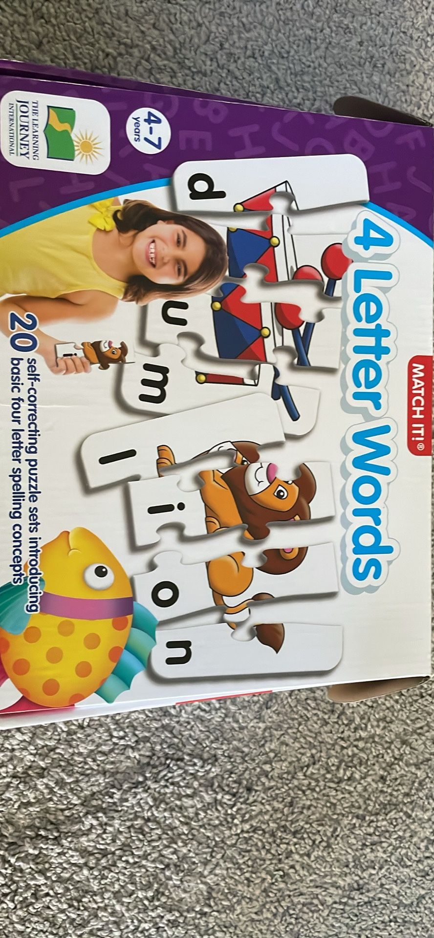 Match It! - 4 Letter Words - 20 Piece Self-Correcting Spelling Puzzle with Matching Images
