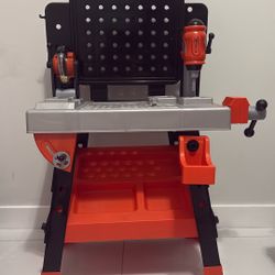 Black And Decker Tool set workbench