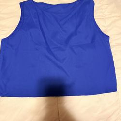 Sleeveless shirt