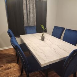 Dining Room Furniture 