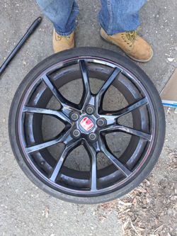 Honda rim and tire