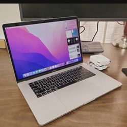 2017 MacBook Pro 15” Screen With Touch Bar